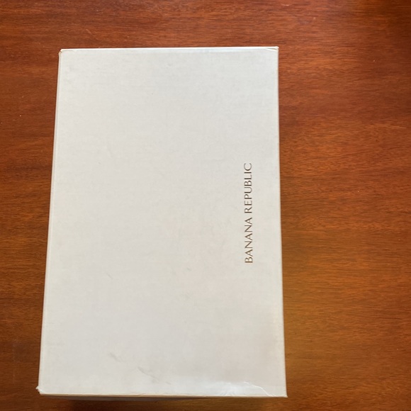 EUC: Banana Republic black suede ankle booties. Size 8.5. - Picture 14 of 14